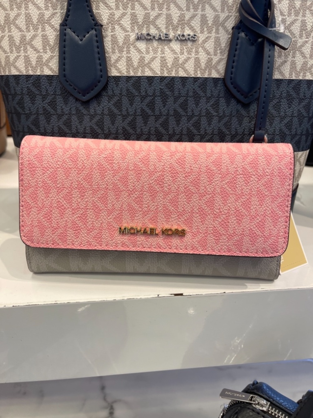 MICHAEL KORS Jet Set Large Signature Logo Tri-Fold Wallet Trifold Carnation Mul - Picture 7 of 16